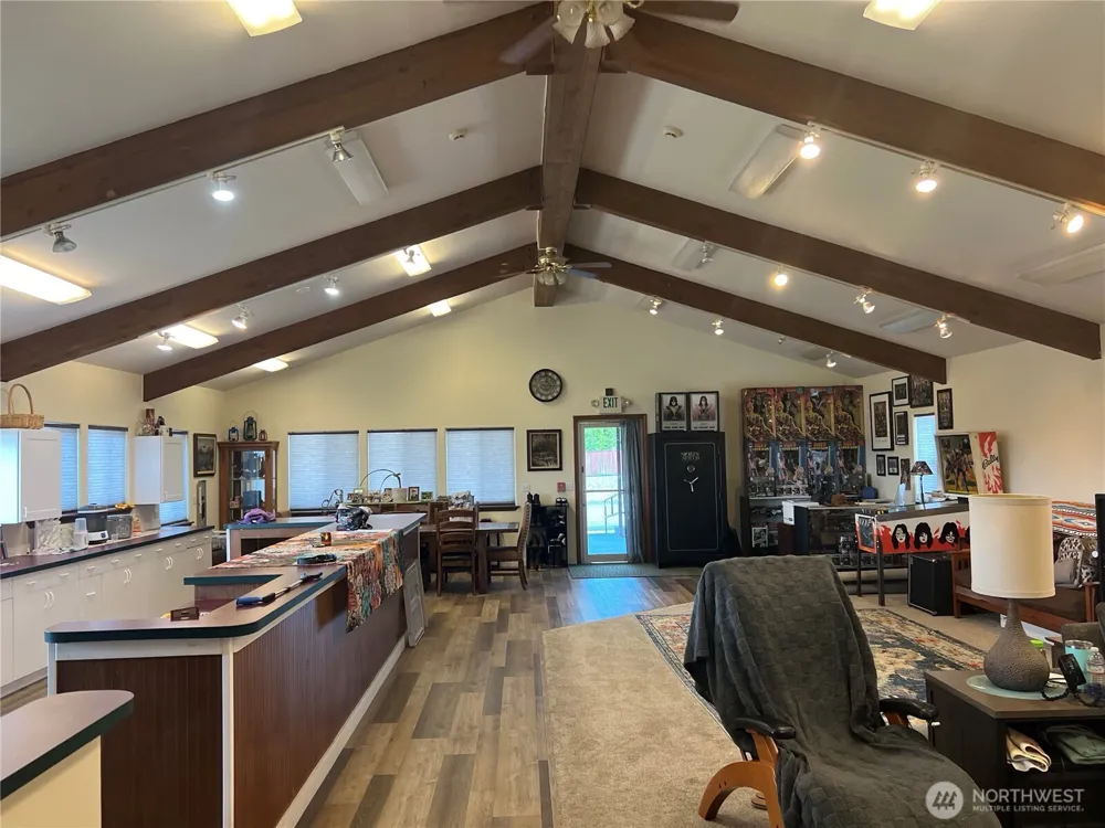 5215 365th Street Ct E Eatonville, WA 98328