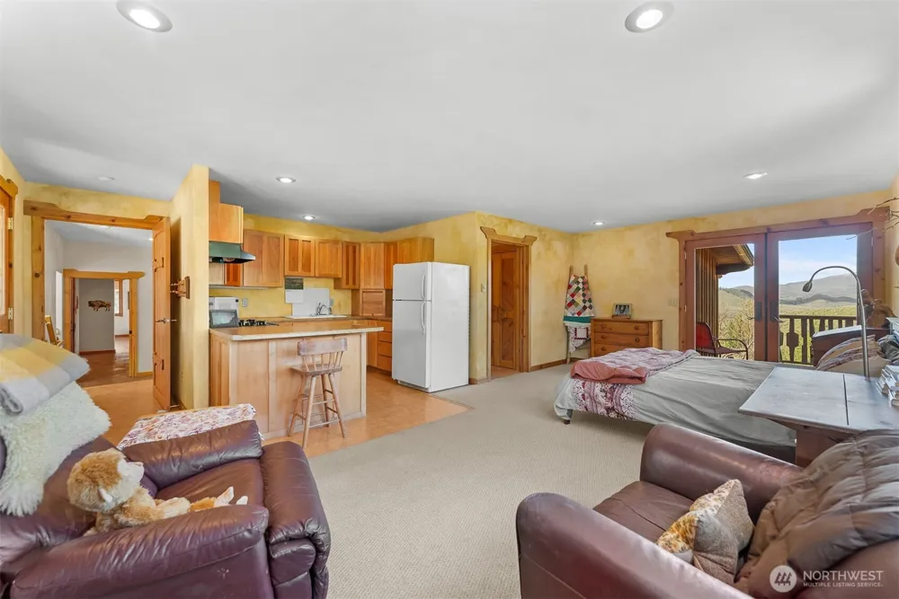 117 Vintin Road Carlton, WA 98814