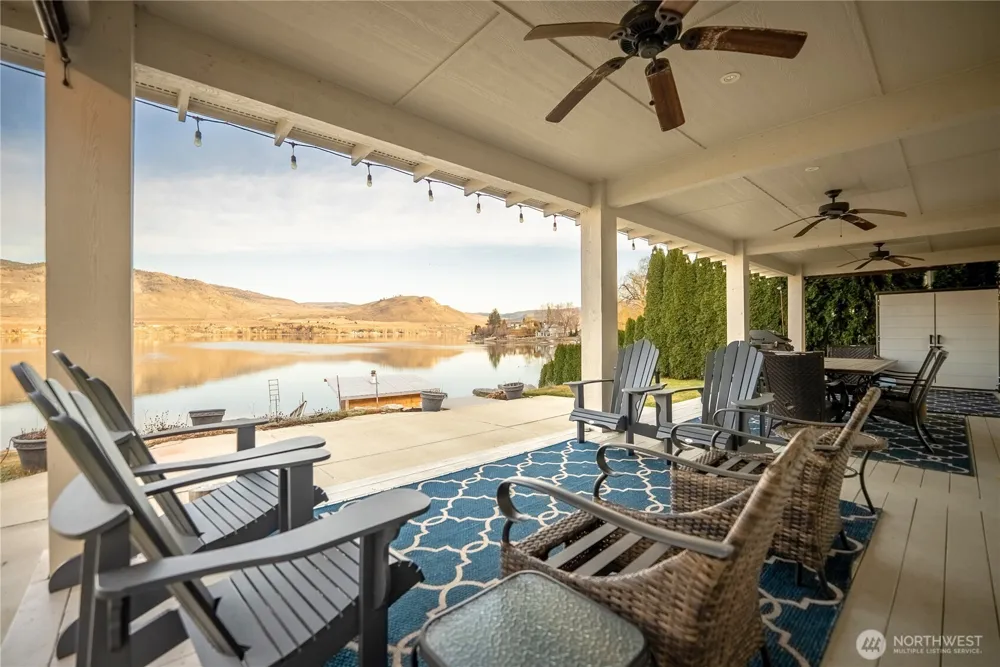 14 Turtle Lane Oroville, WA 98844