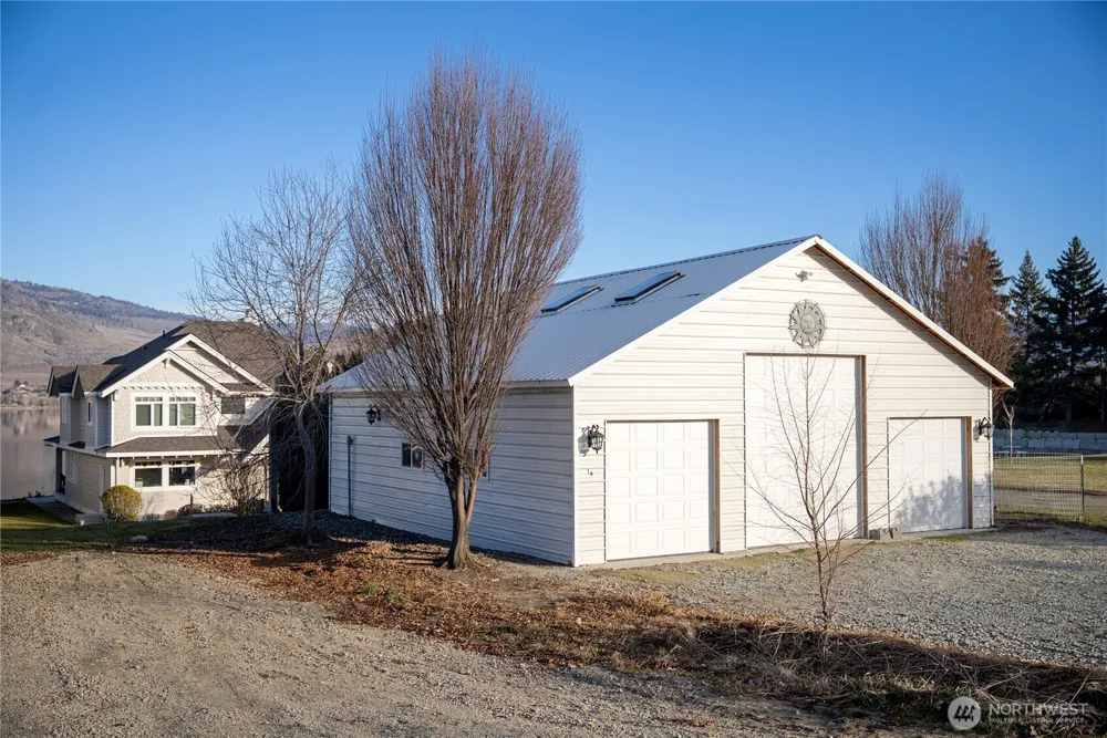 14 Turtle Lane Oroville, WA 98844