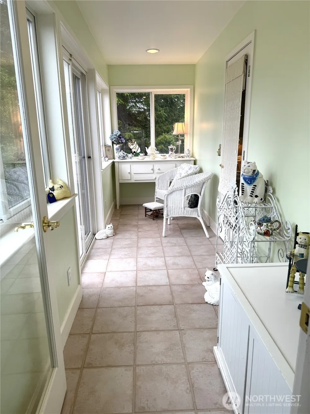 33704 J PLACE Ocean Park, WA 98640