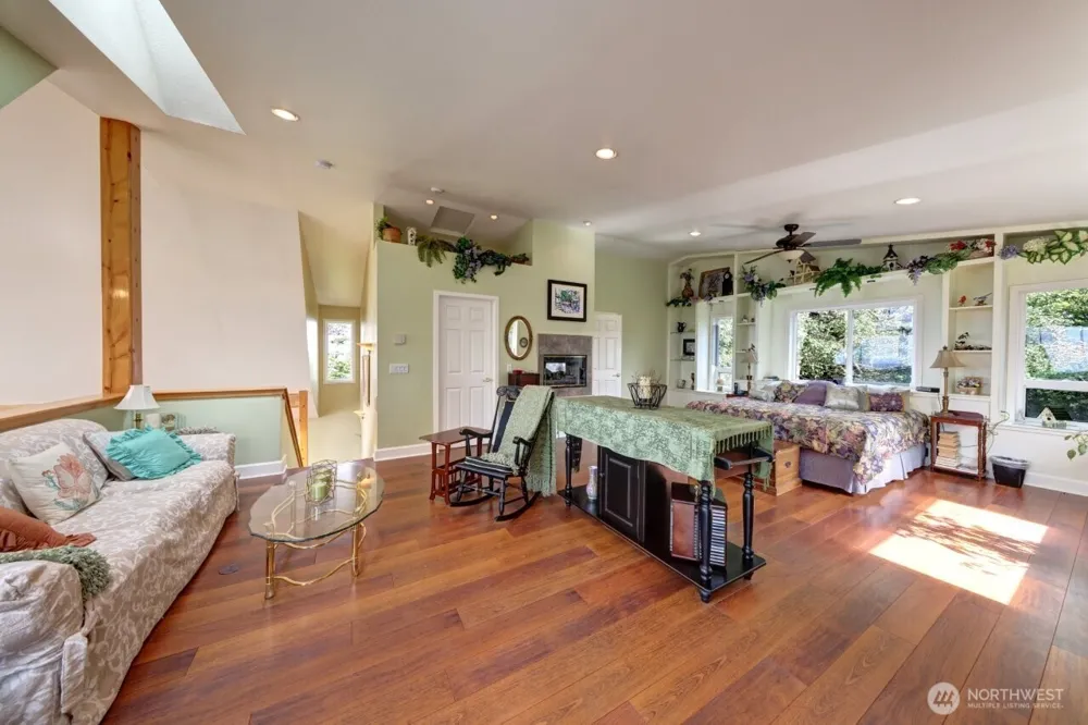 33704 J PLACE Ocean Park, WA 98640