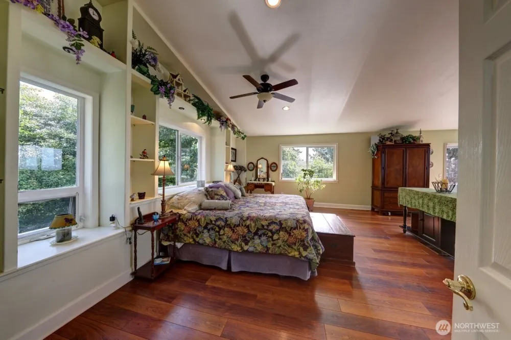 33704 J PLACE Ocean Park, WA 98640