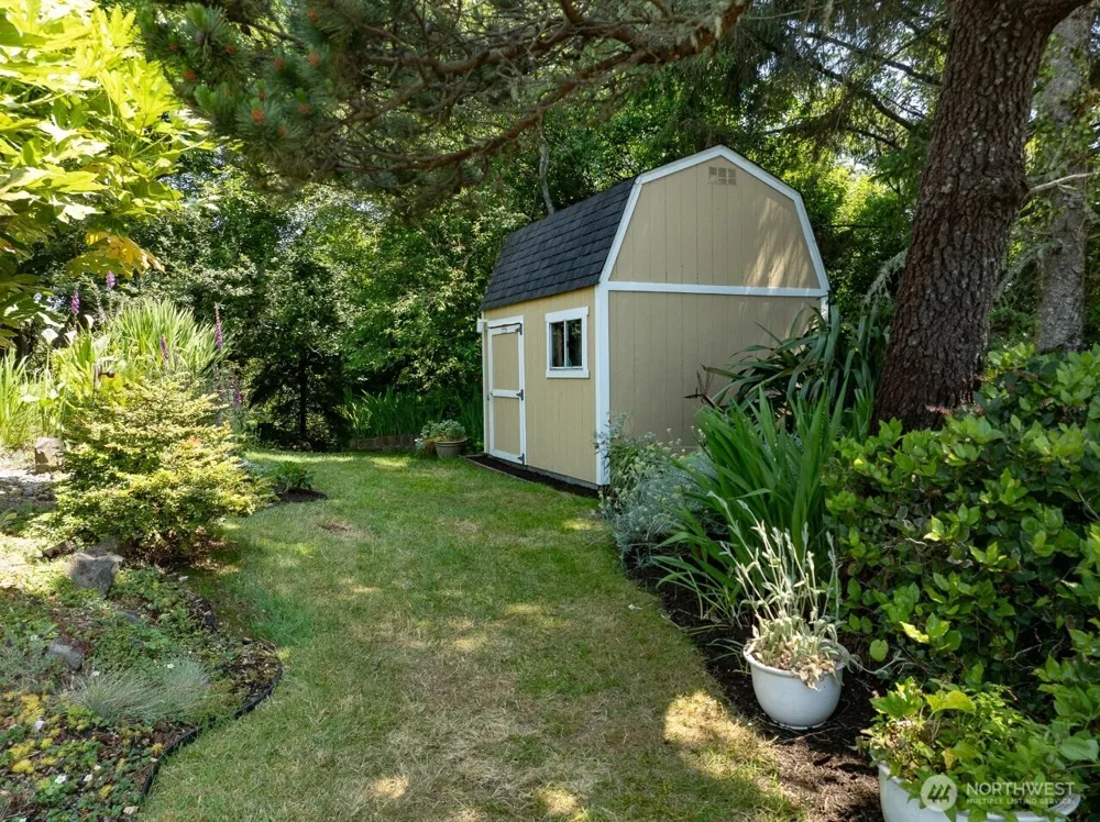 33704 J PLACE Ocean Park, WA 98640