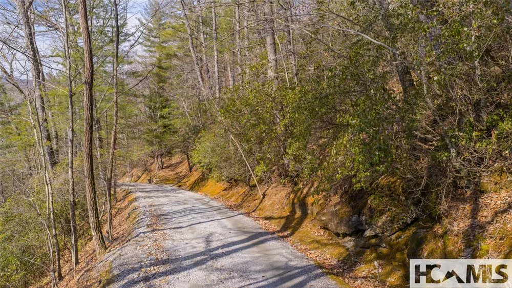 B&C Knob Hill Road Glenville, NC 28736