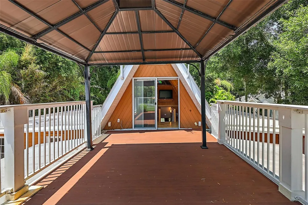 507 LAKESHORE DRIVE Eustis, FL 32726