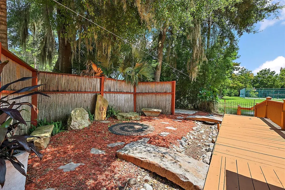 507 LAKESHORE DRIVE Eustis, FL 32726