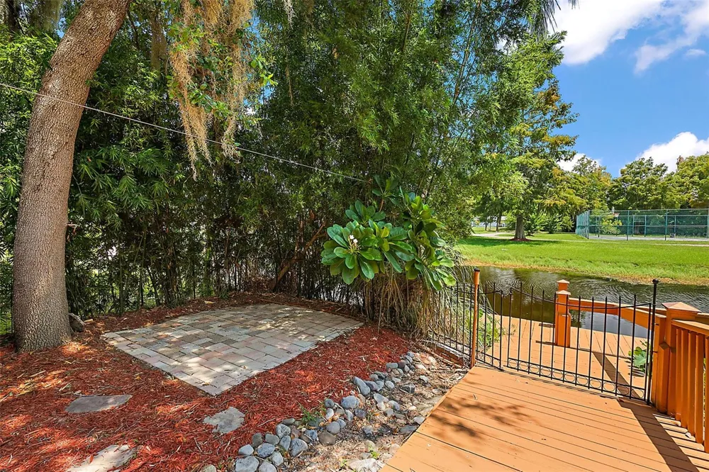507 LAKESHORE DRIVE Eustis, FL 32726