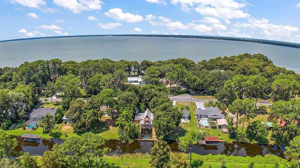 507 LAKESHORE DRIVE Eustis, FL 32726
