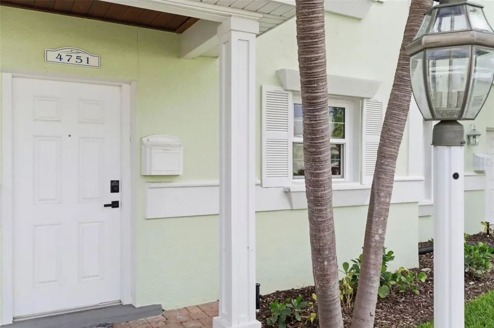 4751 COQUINA KEY DRIVE SE St Petersburg, FL 33705