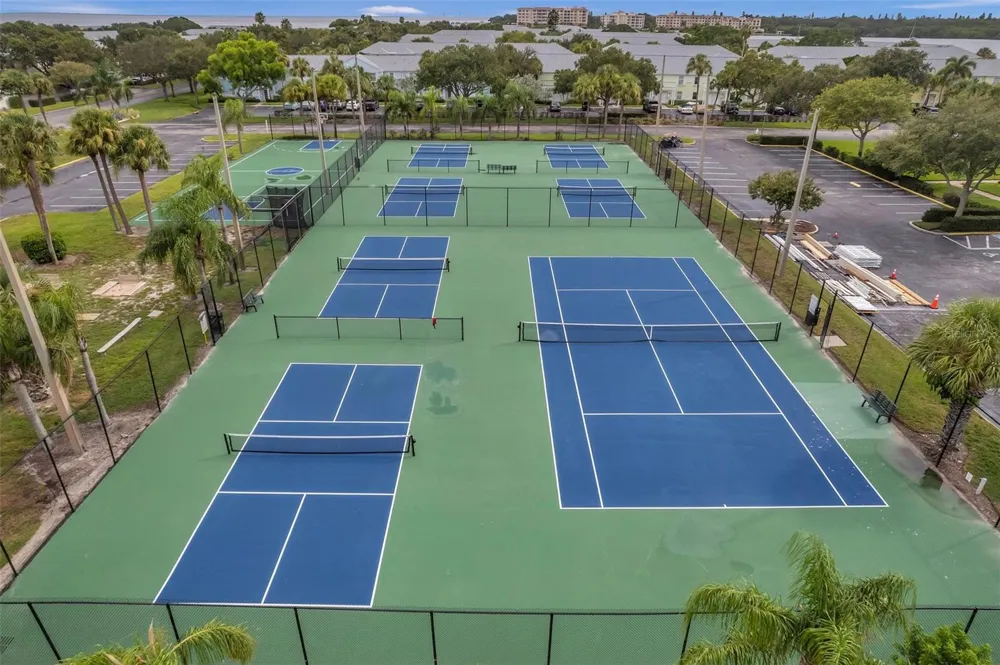 4751 COQUINA KEY DRIVE SE St Petersburg, FL 33705