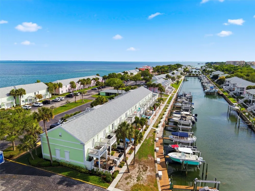 4751 COQUINA KEY DRIVE SE St Petersburg, FL 33705