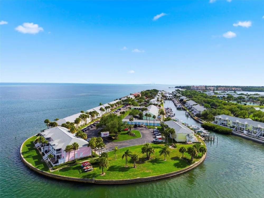 4751 COQUINA KEY DRIVE SE St Petersburg, FL 33705