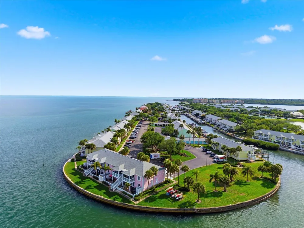 4751 COQUINA KEY DRIVE SE St Petersburg, FL 33705