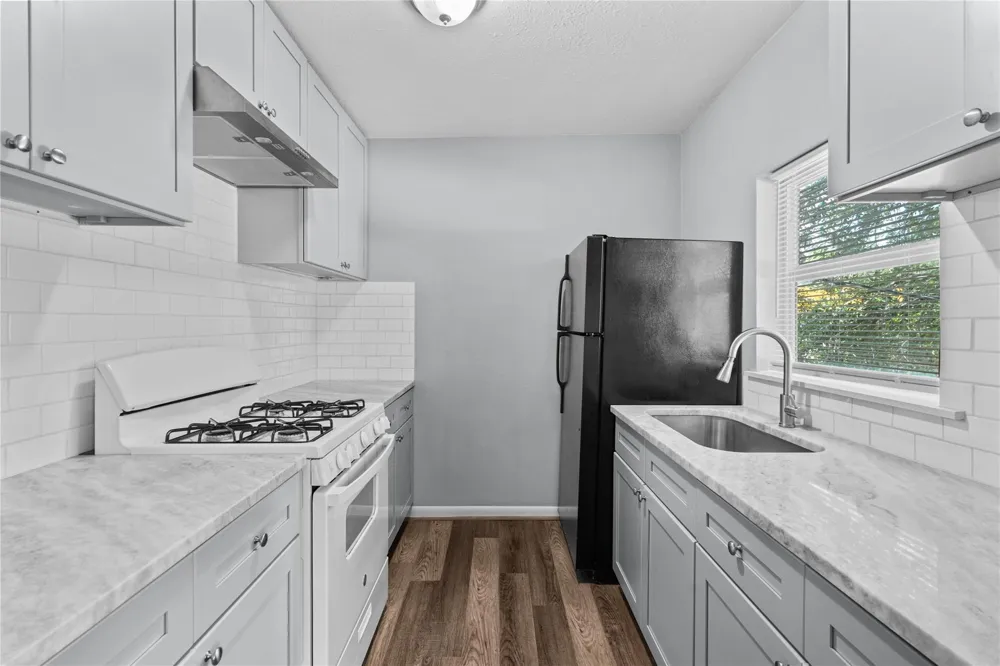 2324 Cedar Drive #2 La Marque, TX 77568