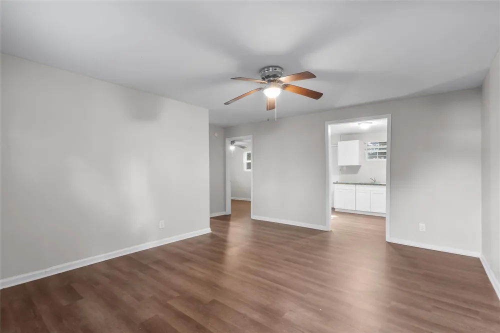 2328 Boss Street #B La Marque, TX 77568