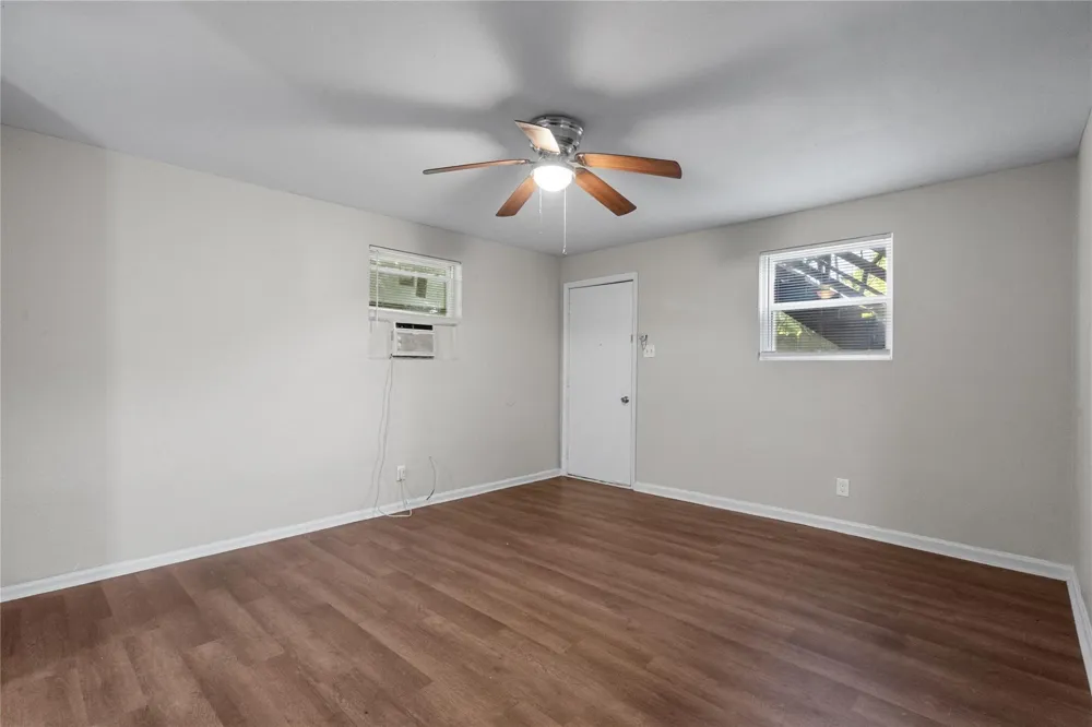 2328 Boss Street #B La Marque, TX 77568
