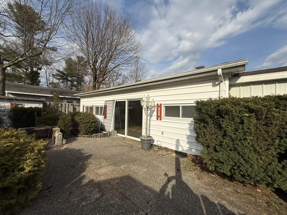 8705 E James Street Big Prairie Township, MI 49349