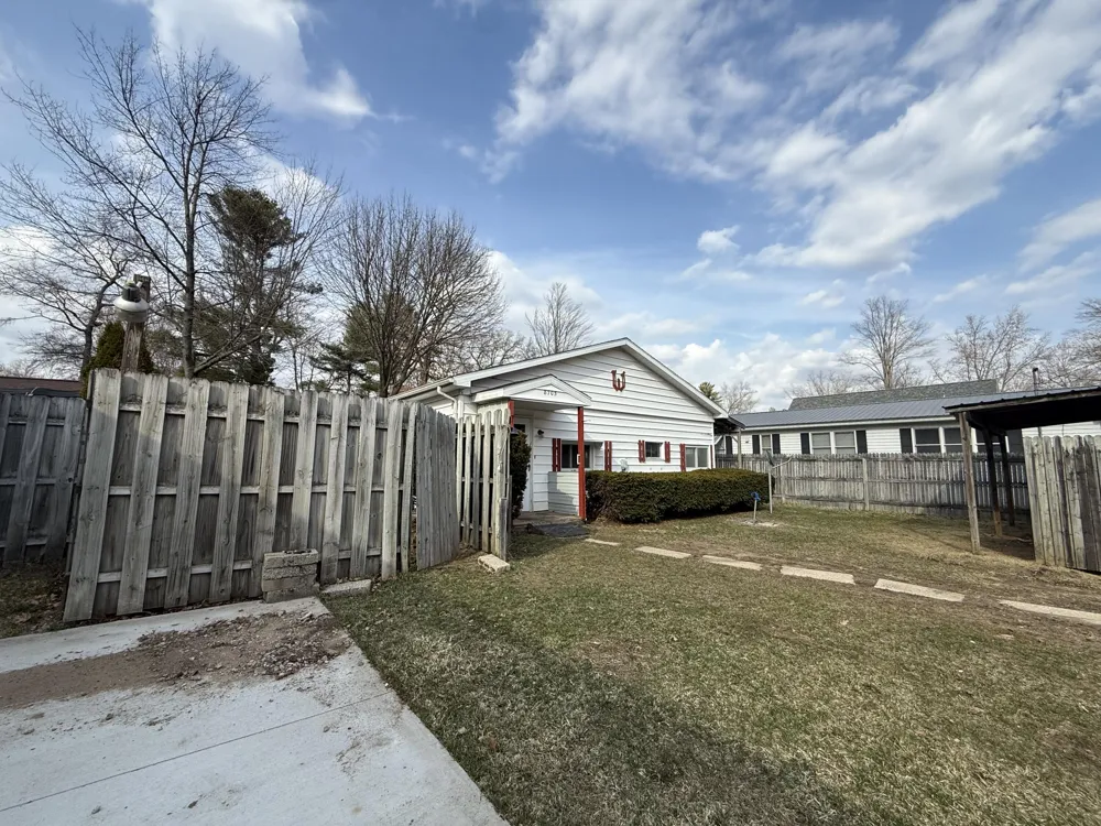 8705 E James Street Big Prairie Township, MI 49349