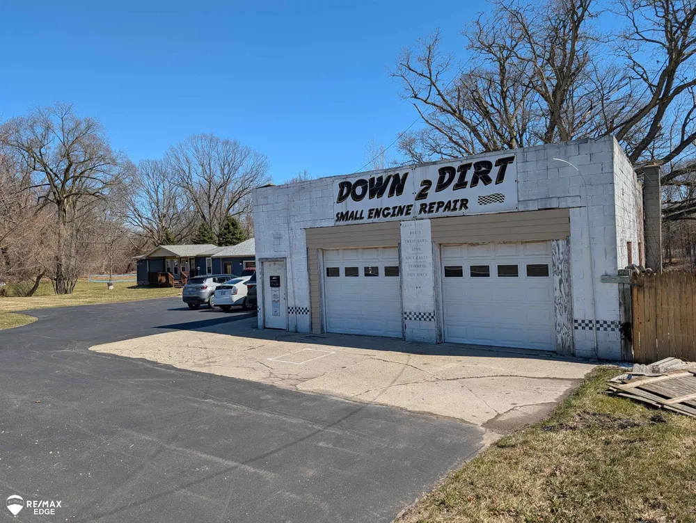 7494 State Road Richfield Township, MI 48423