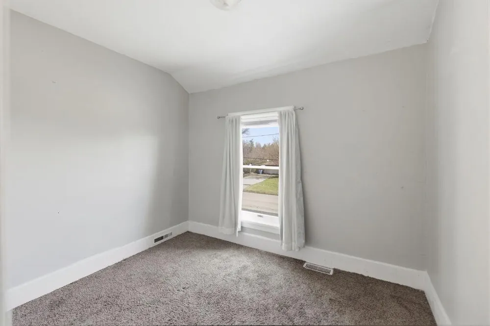 710 S Elm Street Three Oaks Township, MI 49128