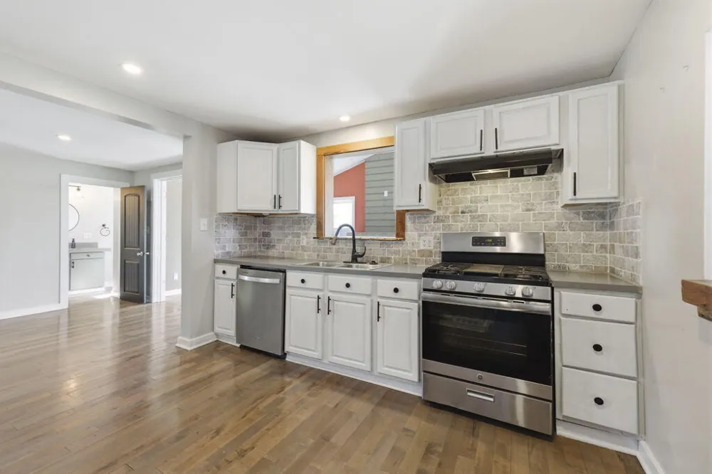 710 S Elm Street Three Oaks Township, MI 49128