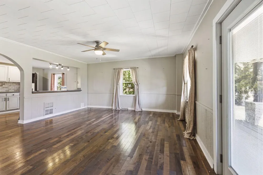 710 S Elm Street Three Oaks Township, MI 49128