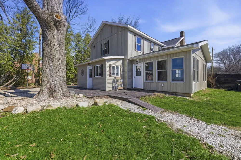 710 S Elm Street Three Oaks Township, MI 49128