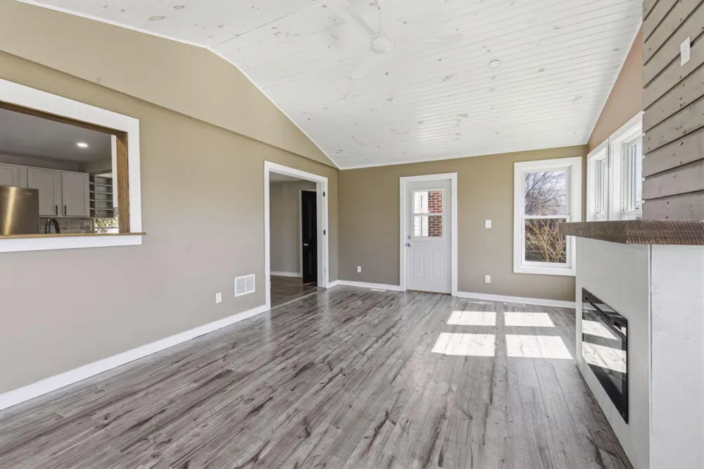 710 S Elm Street Three Oaks Township, MI 49128