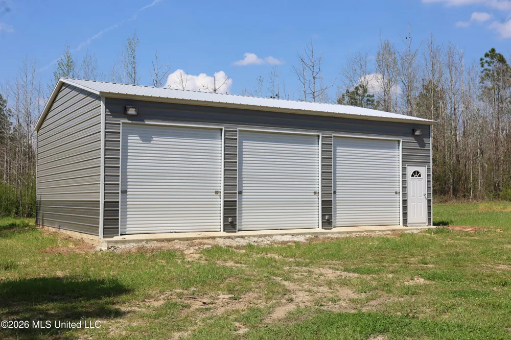 3194 James Road Hazlehurst, MS 39083