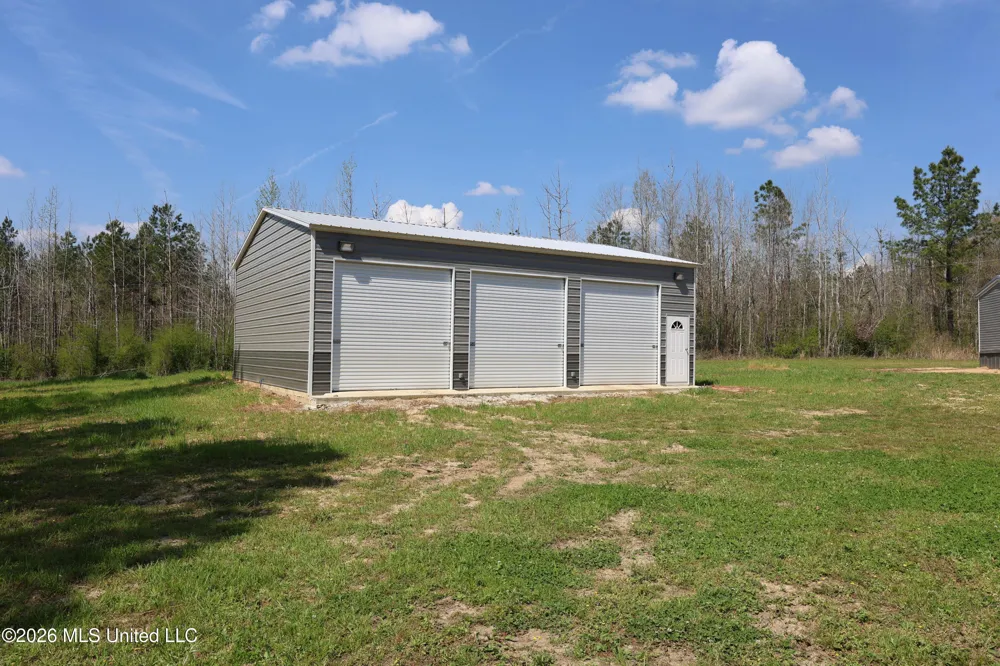 3194 James Road Hazlehurst, MS 39083