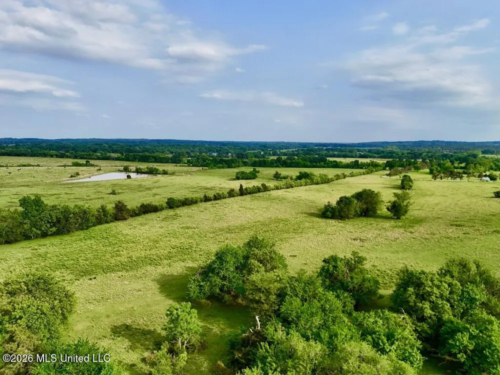 00022 Hwy 22 Flora, MS 39071