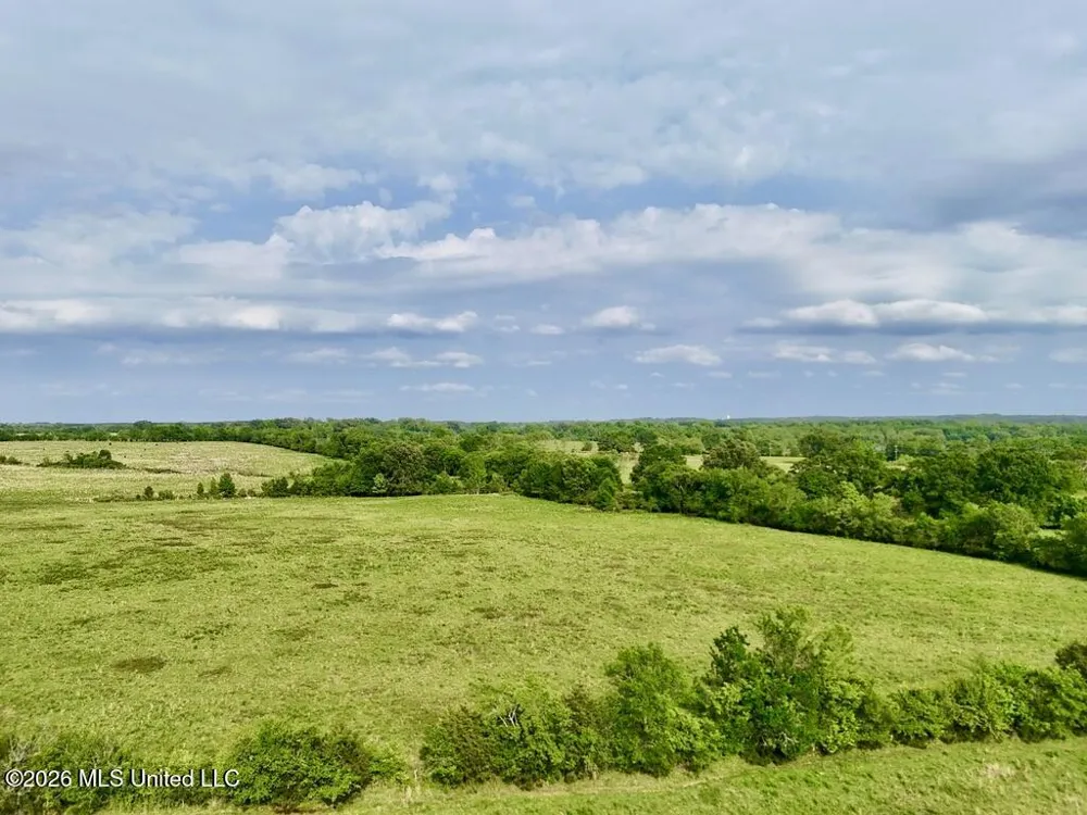 00022 Hwy 22 Flora, MS 39071