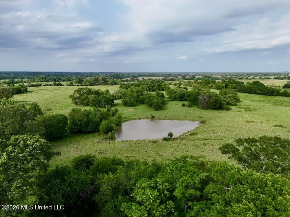 00022 Hwy 22 Flora, MS 39071