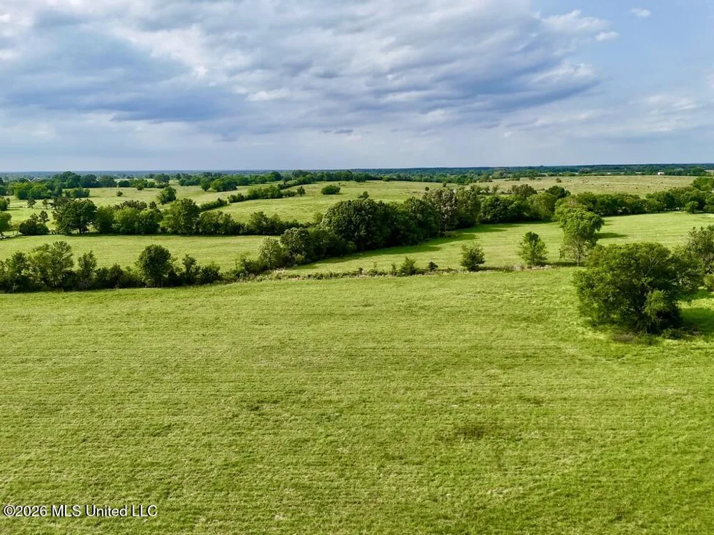 00022 Hwy 22 Flora, MS 39071