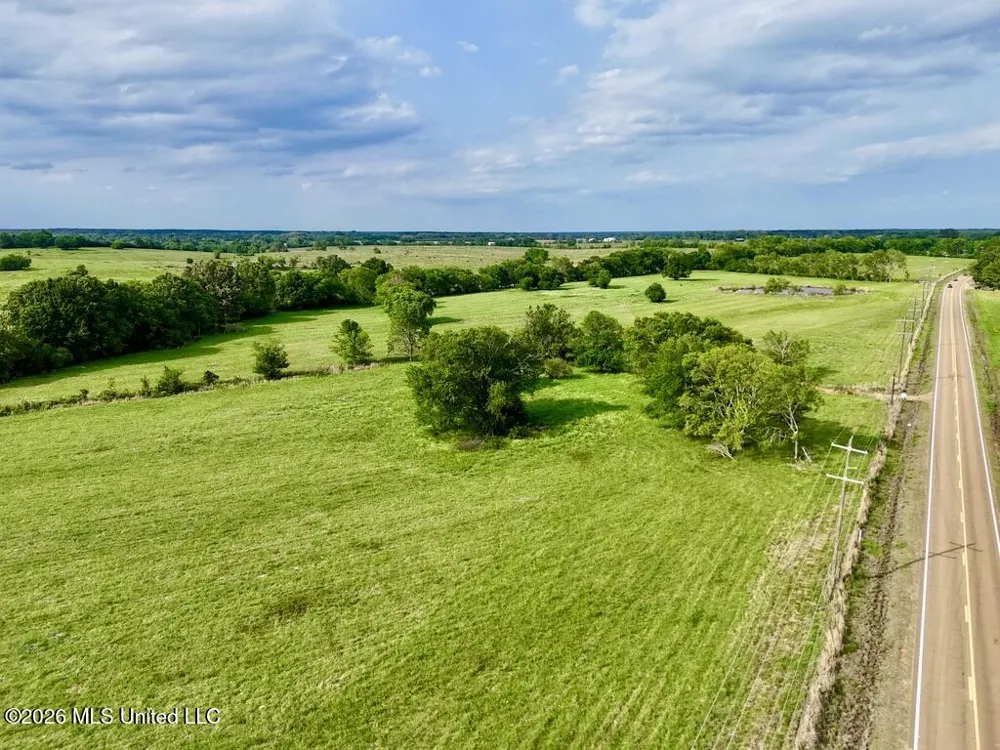 00022 Hwy 22 Flora, MS 39071