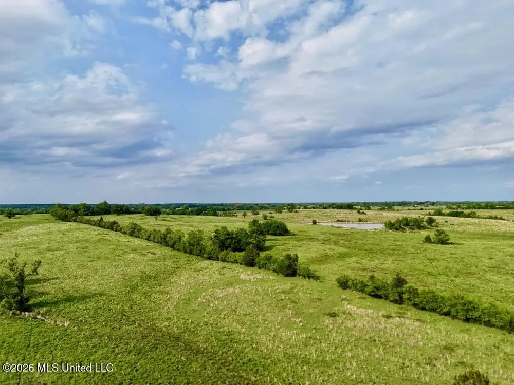 00022 Hwy 22 Flora, MS 39071