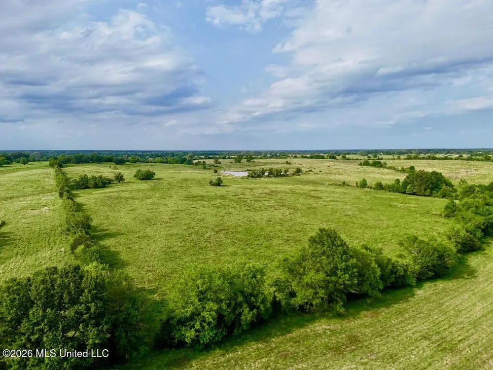 00022 Hwy 22 Flora, MS 39071