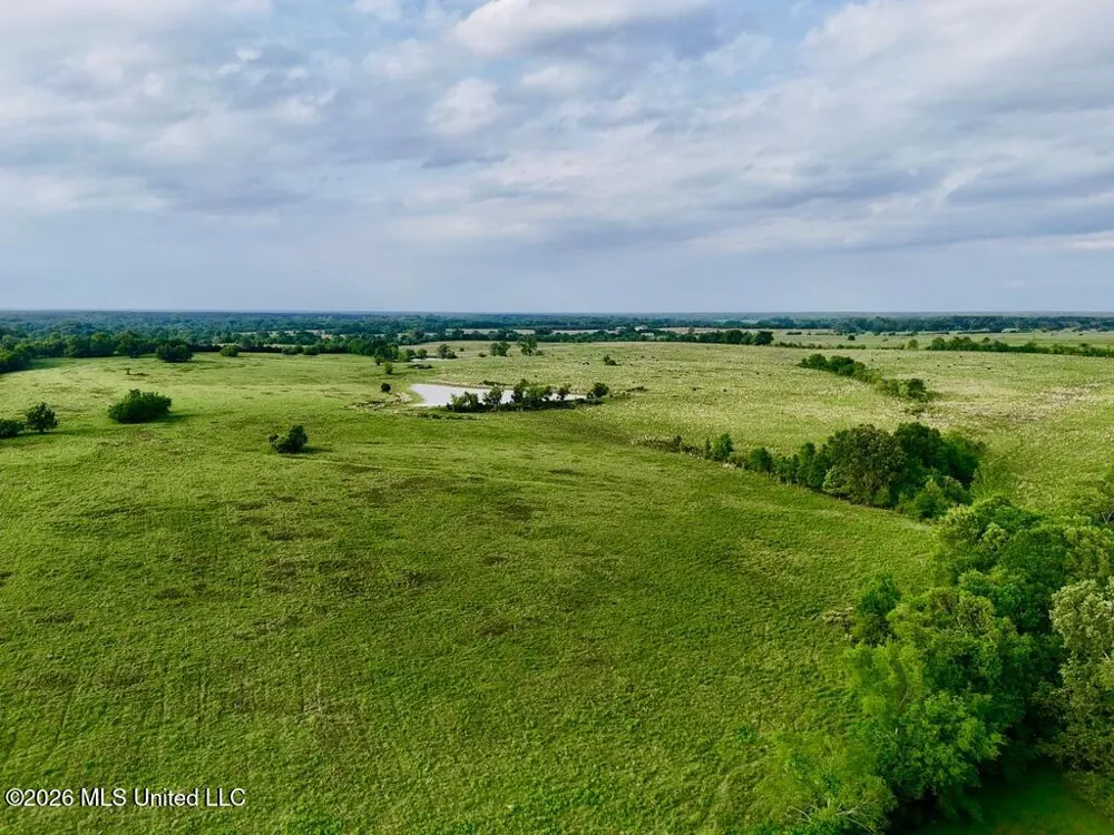 00022 Hwy 22 Flora, MS 39071