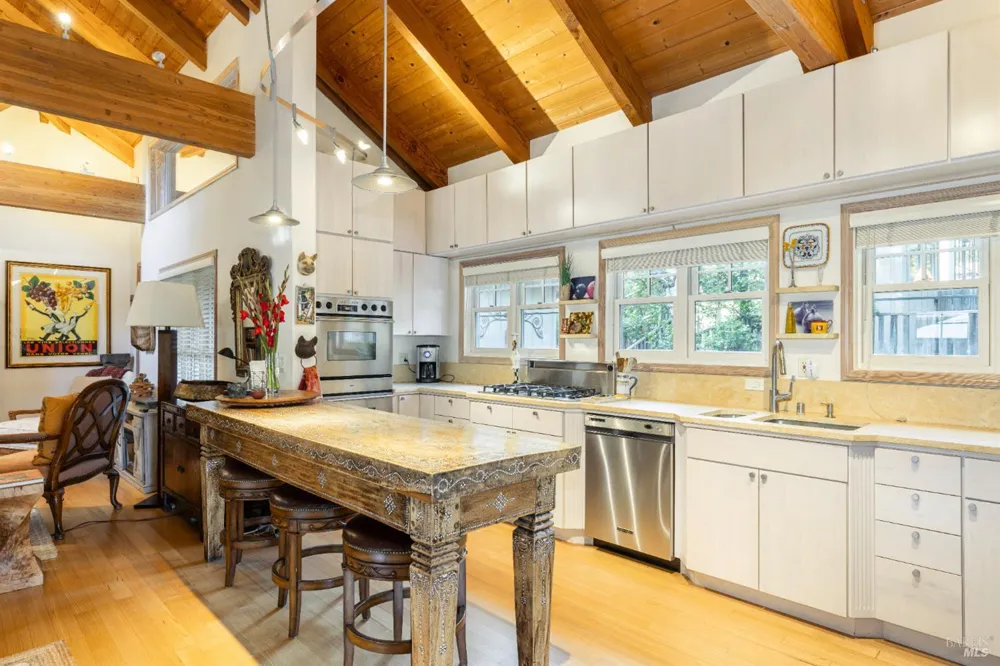 3000 Warm Springs Road Glen Ellen, CA 95442
