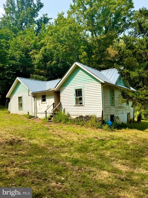 378 INDIAN TRAIL