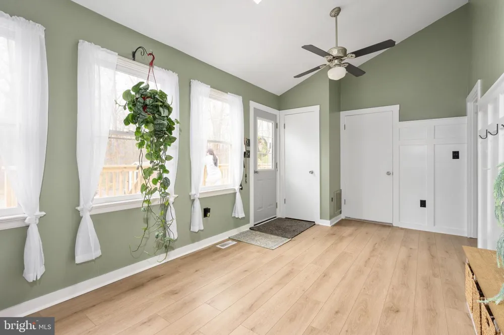 2623 JEFFERSON HIGHWAY Louisa, VA 23093