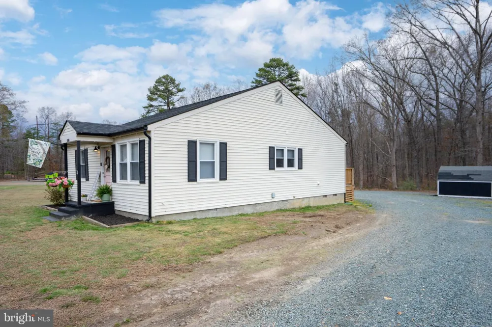 2623 JEFFERSON HIGHWAY Louisa, VA 23093