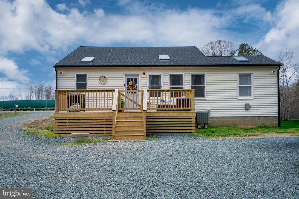 2623 JEFFERSON HIGHWAY Louisa, VA 23093