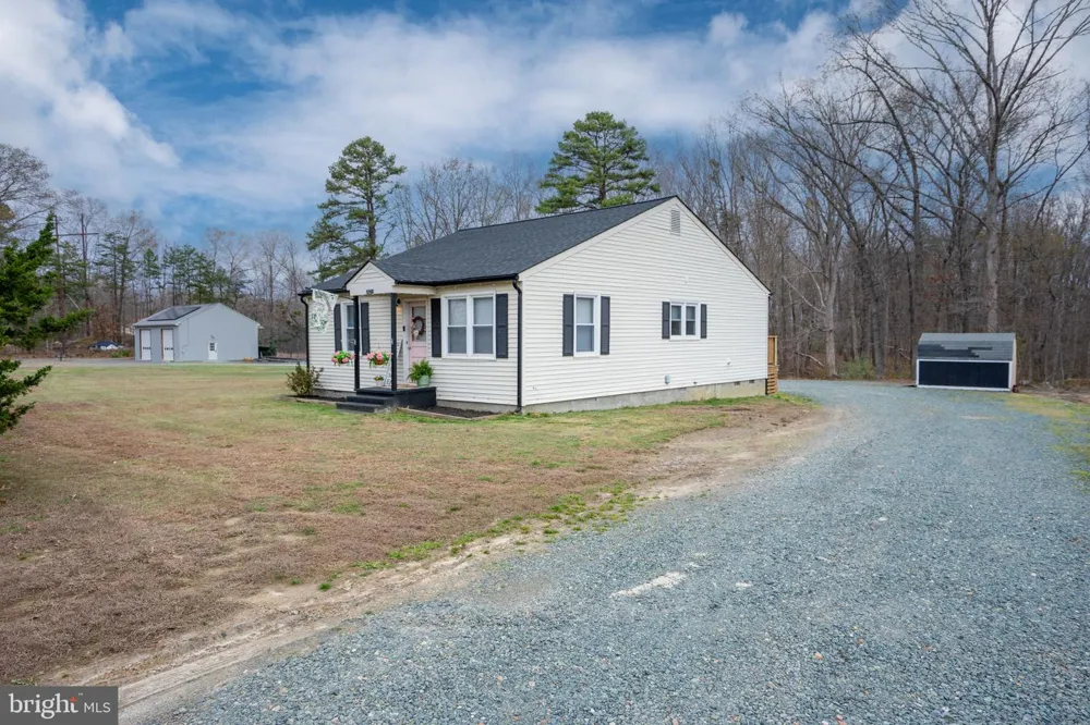 2623 JEFFERSON HIGHWAY Louisa, VA 23093