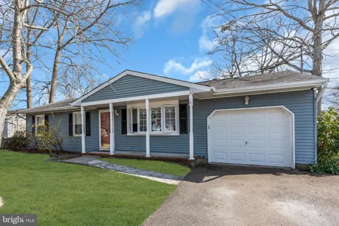 205 HEMLOCK