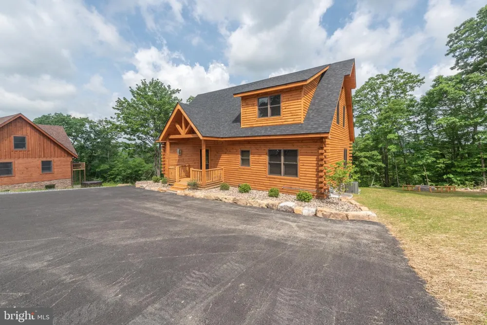 828 N CAMP RD Mc Henry, MD 21541