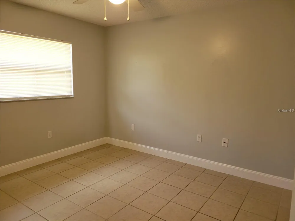 807 MCLAIN COURT Tavares, FL 32778