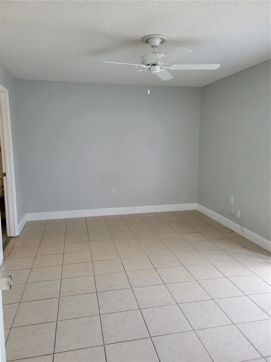 807 MCLAIN COURT Tavares, FL 32778
