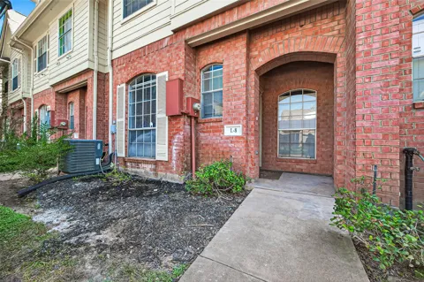 2710 Grants Lake Boulevard #L8